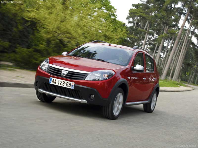مقایسه ساندرو هاچبک با ساندرو استپ وی: دوقلوهای نا همسان! dacia-sandero_stepway-2010-800-02