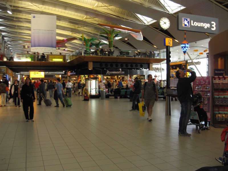 11-amsterdam-schiphol-airport-ams