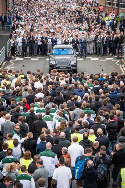 2015-Bentley-Bentayga-2