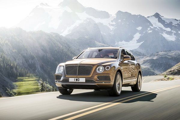 2015-Bentley-Bentayga-4