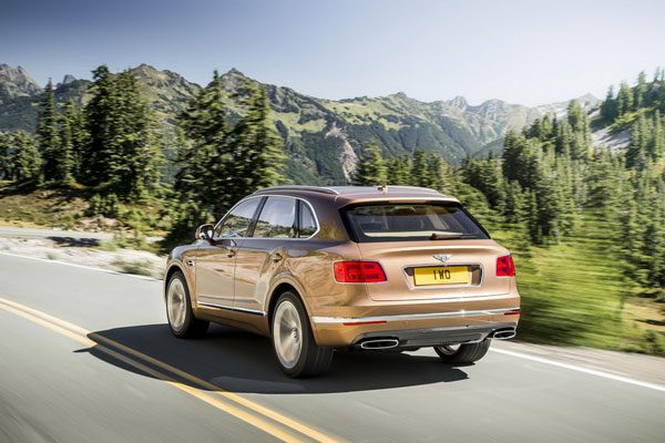 2015-Bentley-Bentayga-5