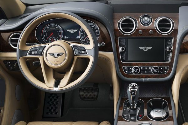 2015-Bentley-Bentayga-6