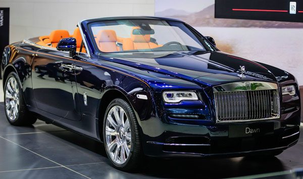2015-Rolls-Royce-Dawn-Dubai-1