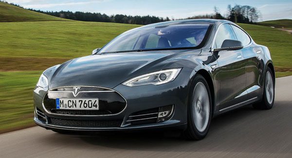 2015-Tesla-Model-S