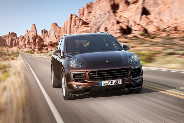 2015-Porsche-Cayenne-Facelift-2