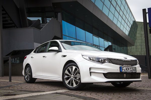 2016-Kia-Optima-1