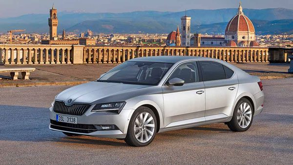 2016-Skoda-Superb-(3)
