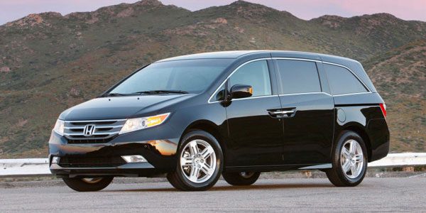 gallery-1450905803-honda-odyssey