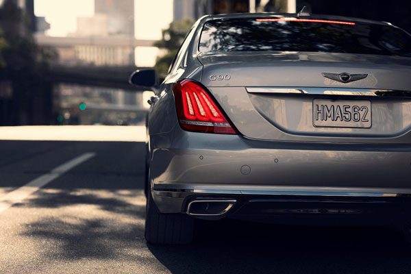 44805_2017_genesis_g90-970x647-c