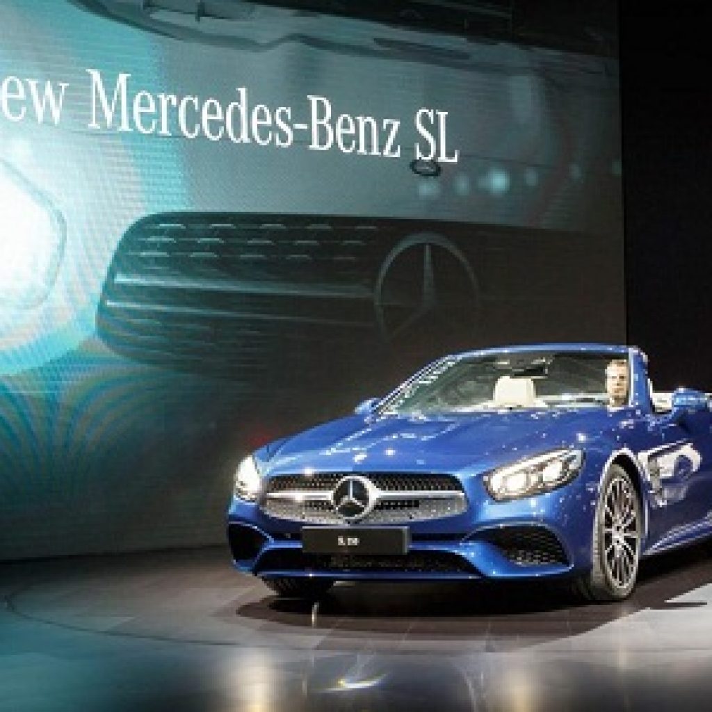 مرسدس بنز SL 400 قیمت‌گذاری شد