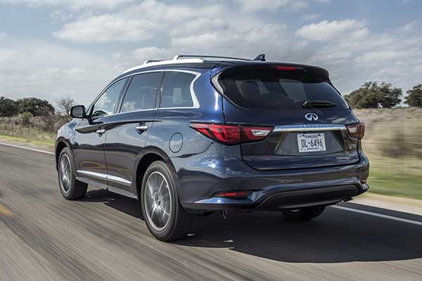 Infiniti has comprehensively enhanced its versatile QX60 premium crossover for 2016, introducing a wide range of changes that improve the seven-seater’s exterior design and its driving dynamics, while showcasing new features and technologies that improve comfort, convenience and safety.