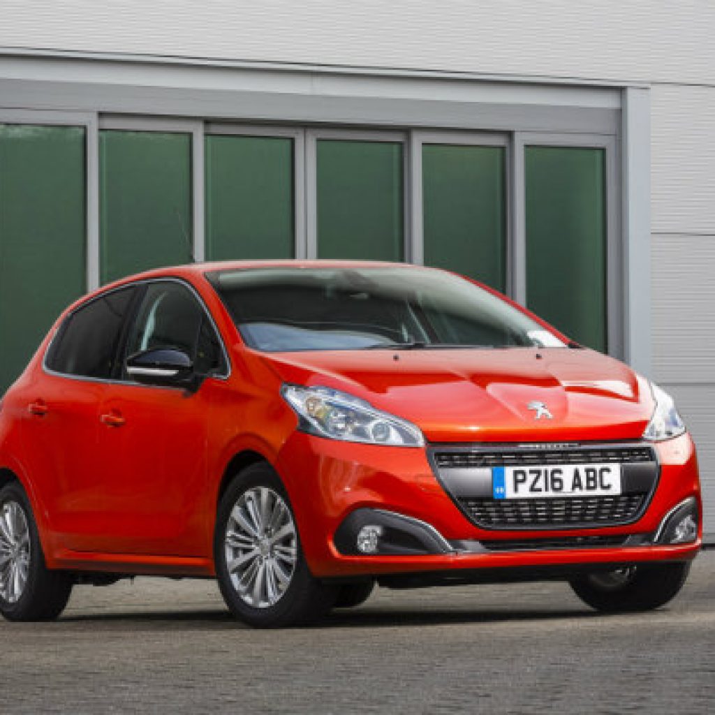 رکوردشکنی پژو ۲۰۸ دیزل در مصرف سوخت