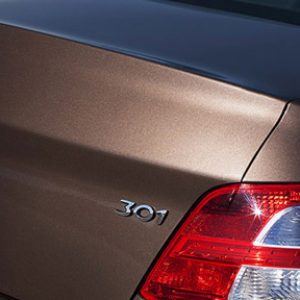 بررسی کوتاه پژو 301؛ زشت‌ و‌ زیبا!