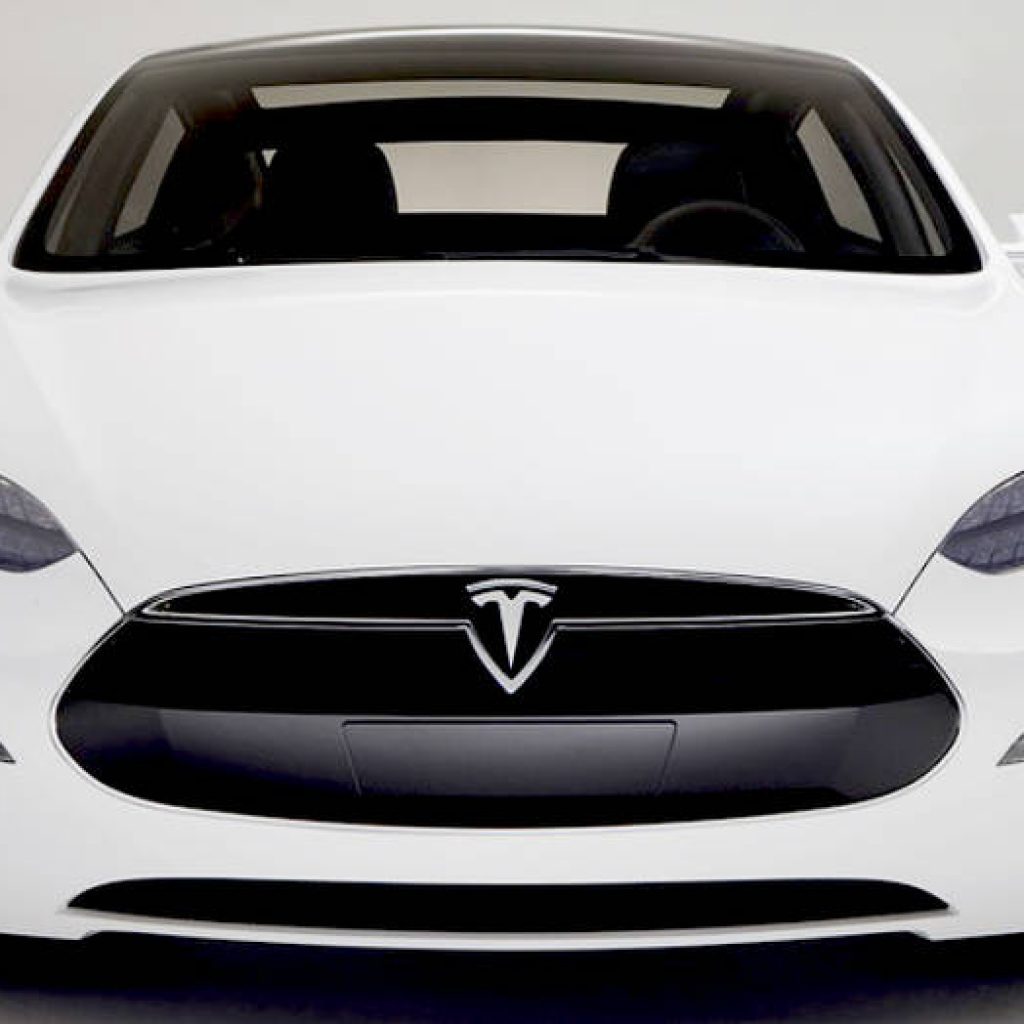 تسلا از مدل 3 خودروهای خود رونمایی می‌کند