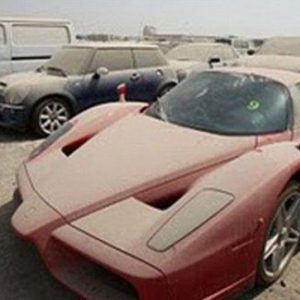 فراری انزو رها شده و دردسرهای آن!