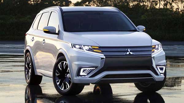 2016-Mitsubishi-Outlander-Front-Side