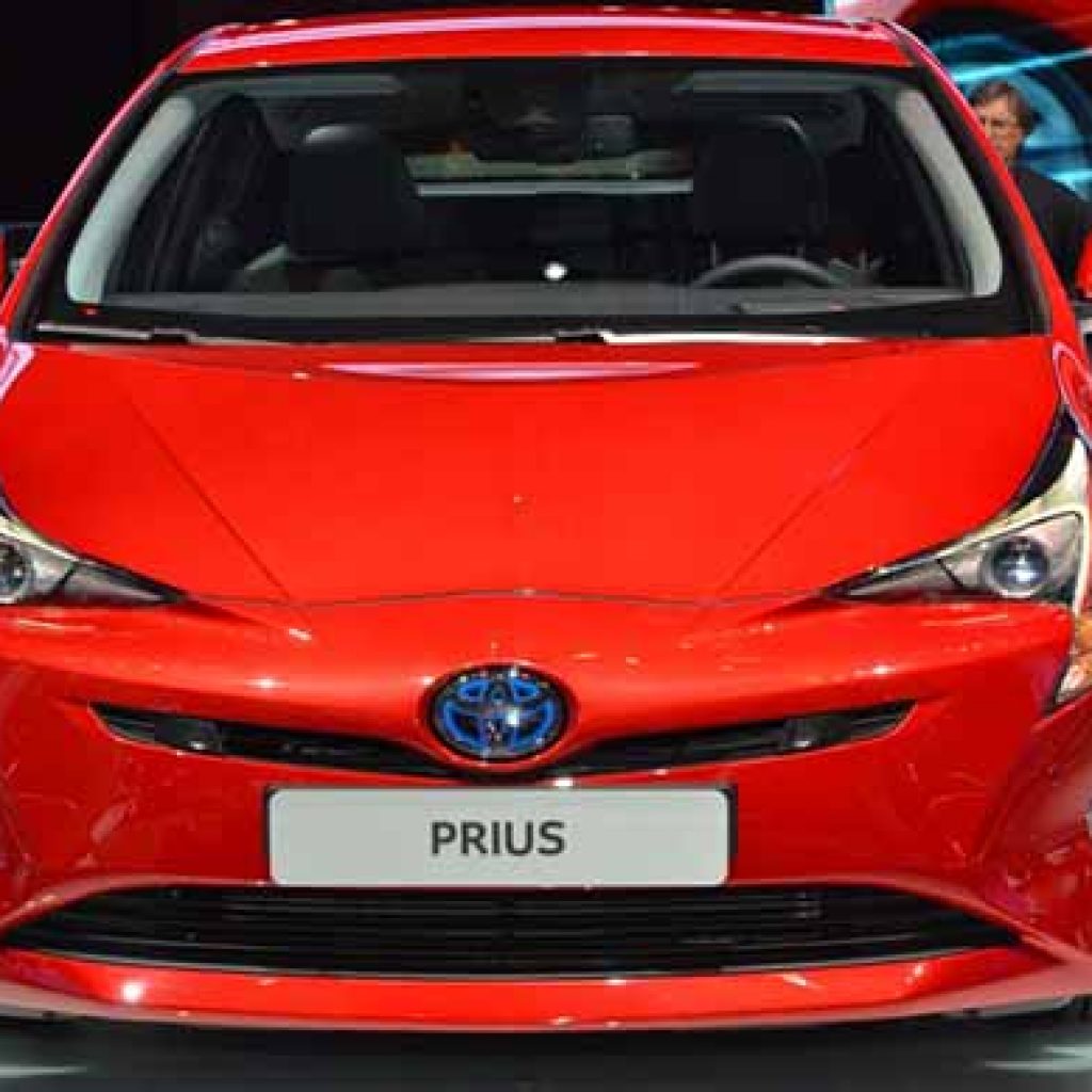 تویوتا پریوس؛ پرفروش‌ترین خودروی هیبریدی جهان در راه ایران!