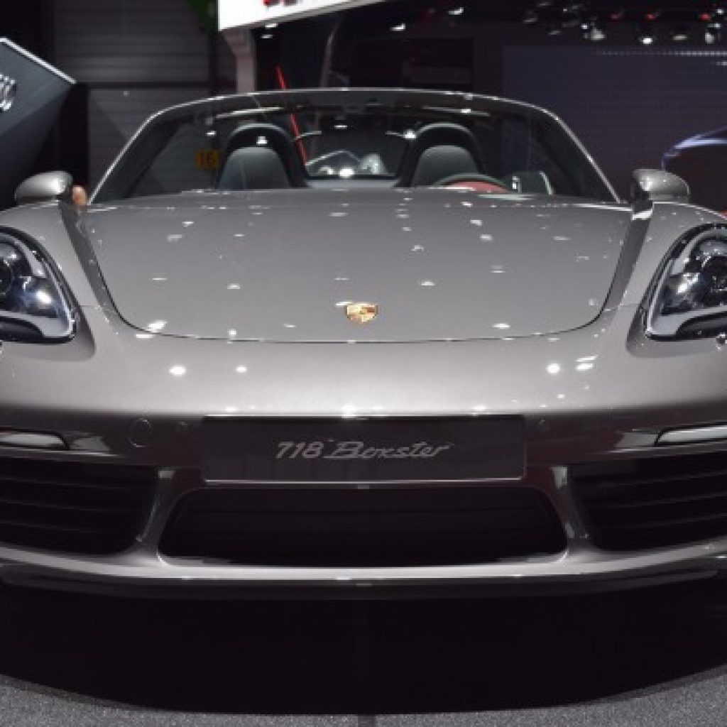 پورشه ۷۱۸ باکستر: تغییر نام و پیشرانه‌ای ۴ سیلندر!