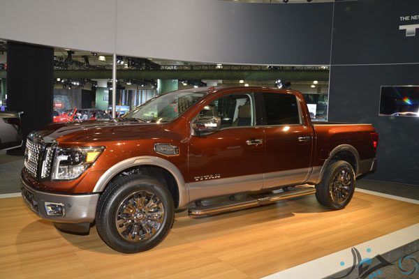 nissan-titan-crewcab-livepics-ny-2016-2