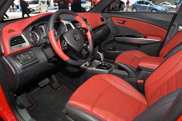 13-2015-ssangyong-tivoli-geneva-1