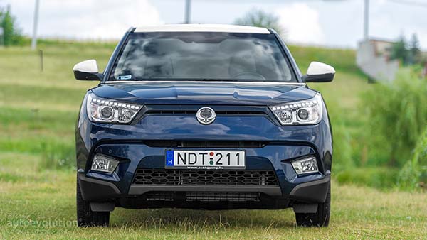 2015-ssangyong-tivoli-wallpapers-one-of-the-finest-korean-cars-today-99763_3