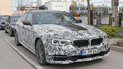 2017-bmw-5-series-with-m-sport-package-spy-photo1