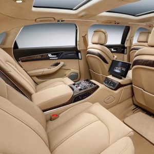 لیموزین آئودی را ببینید