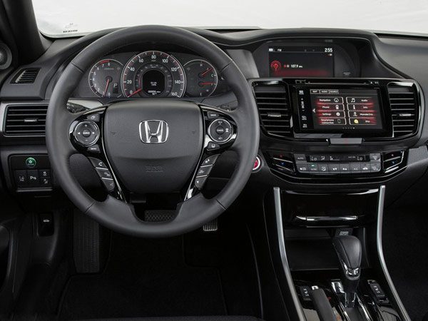 Honda-Accord_Coupe-2016-800-29