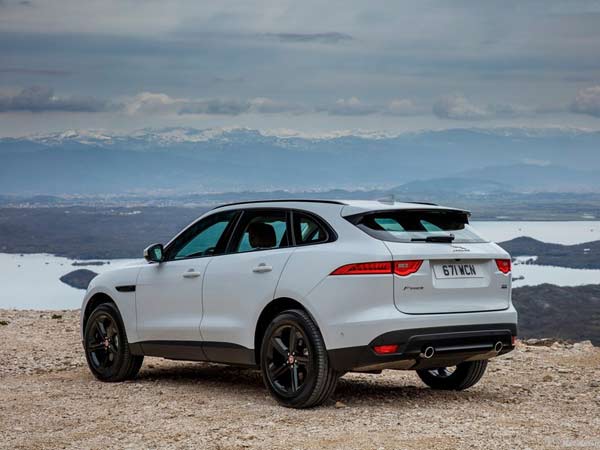 Jaguar-F-Pace-2017-800-5a