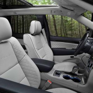 جیپ گرند چروکی سامیت ۲۰۱۷ را ببینید!