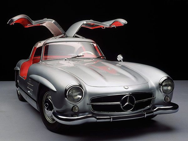 نگاهی به خودروی تاریخی مرسدس بنز: SL300 Gullwing نگاهی به خودروی تاریخی مرسدس بنز: SL300 Gullwing