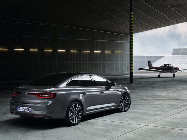 Renault-Talisman-2016-800-39