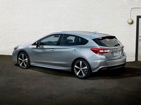 Subaru-Impreza_2017_800x600_wallpaper_10