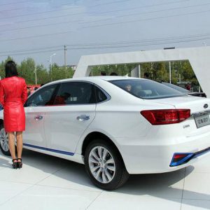 جک از سدان الکتریکی خود با نام iEV7 رونمایی کرد