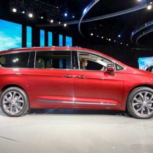 همکاری فیات و گوگل در تولید خودروهای بدون راننده!