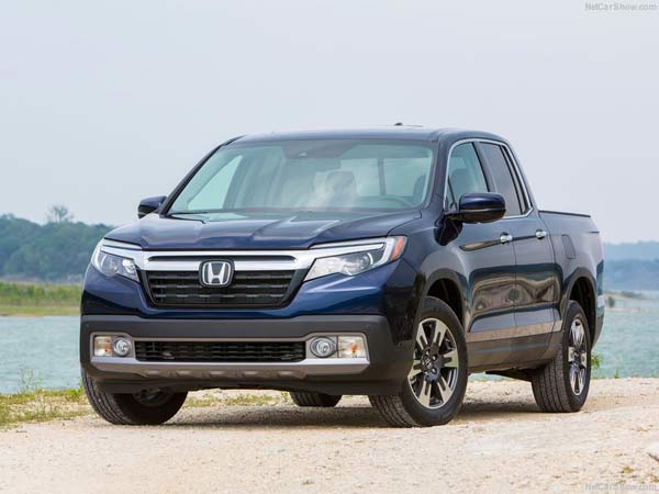 Honda-Ridgeline-2017-800-02