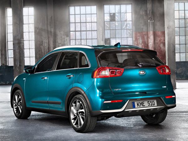 Kia-Niro_EU-Version-2017-800-07