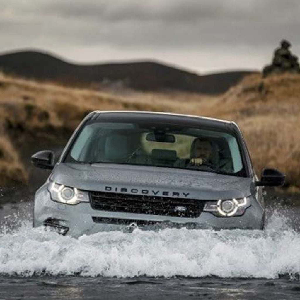 ورود لندرور به بازار اسمارت‌فون ها از سال آینده!