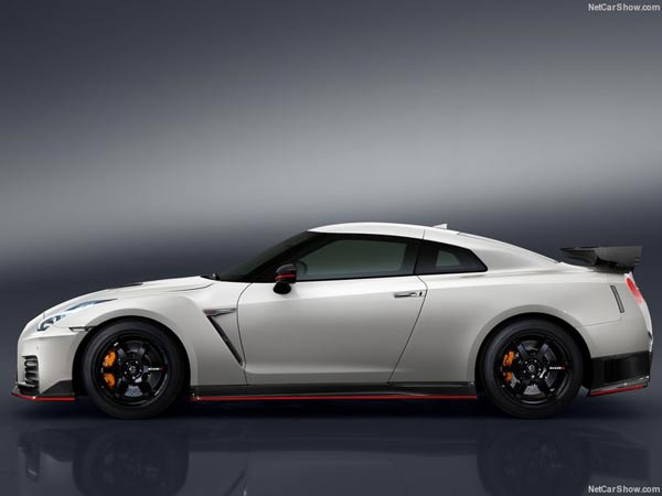 Nissan-GT-R_Nismo-2017-800-03