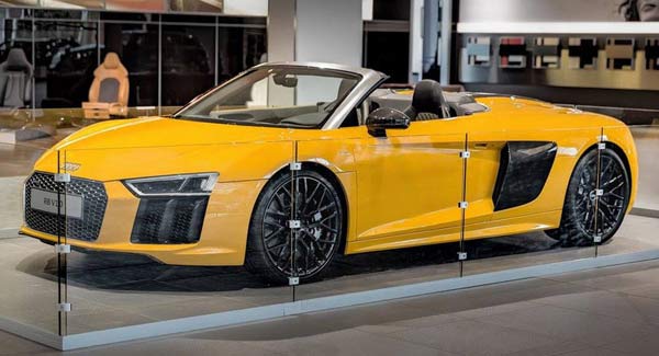 audi-r8-spyder-neckarsulm-display-10
