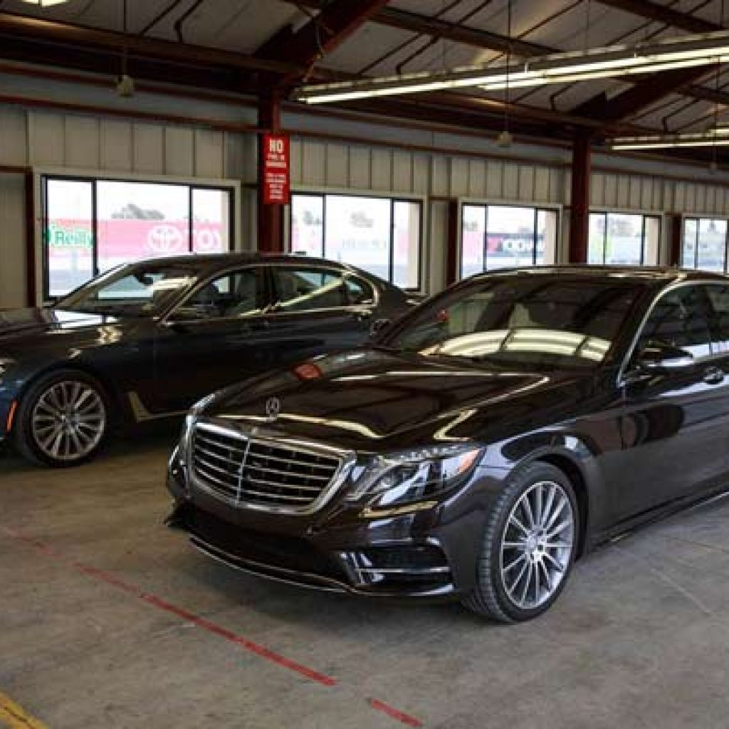 جنگ خودروهای اشرافی ب‌ام‌و سری 7 و مرسدس بنز کلاس S