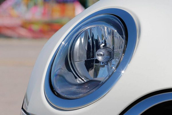 2016-Mini-Cooper-Clubman-116-876x535