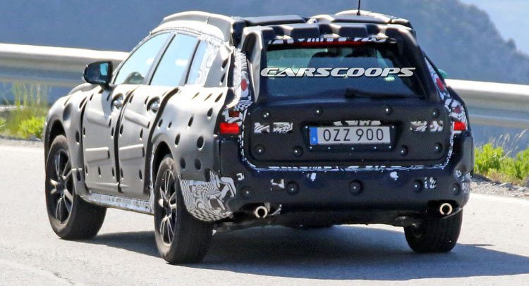 2018-Volvo-V90-Cross-Country-155