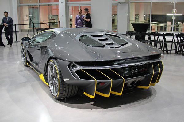 Lamborghini-Centenario-rear-three-quarter