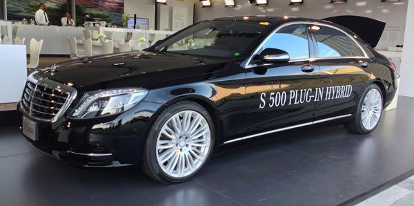 عرضه مرسدس بنز S500e مدل ۲۰۱۷ با شارژر بیسیم! عرضه مرسدس بنز S500e مدل ۲۰۱۷ با شارژر بیسیم!