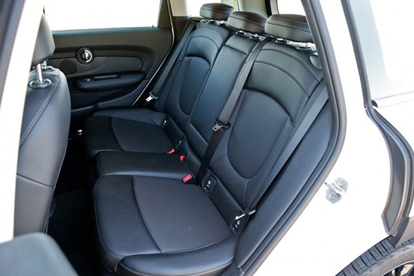 Mini-Cooper-Clubman-104-87