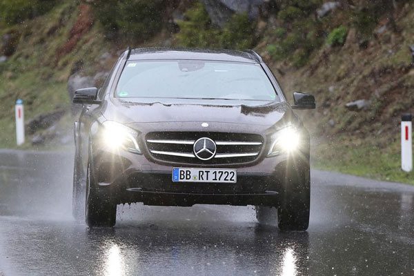 mercedes-glb-mule-001