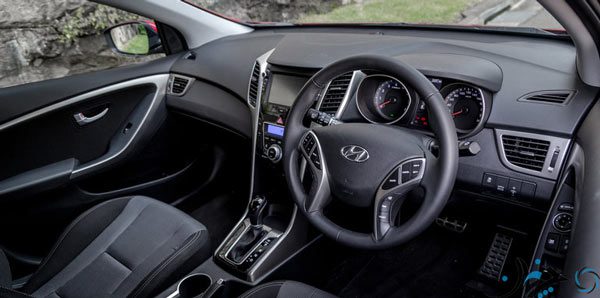 2016-Kia-Cerato-vs-2016-Hyundai-i30-RT-17