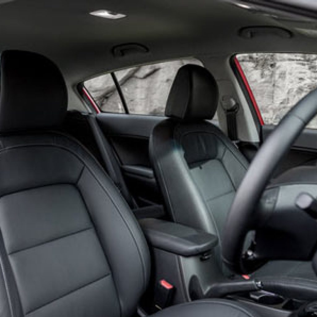 مبارزه به سبک کره‌ای‌ها؛ تقابل هیوندایی i30 SR و کیا سراتو Si