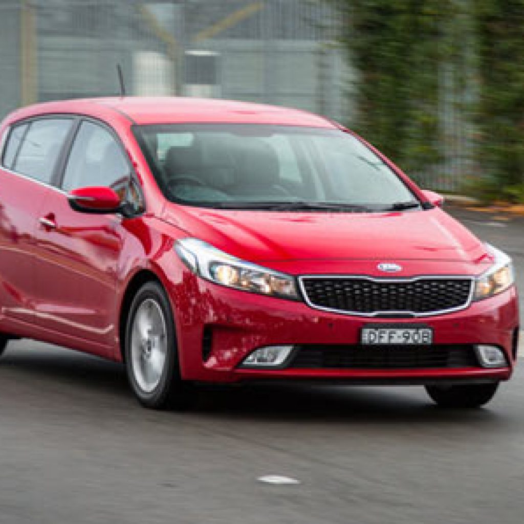 مبارزه به سبک کره‌ای‌ها؛ تقابل هیوندایی i30 SR و کیا سراتو Si